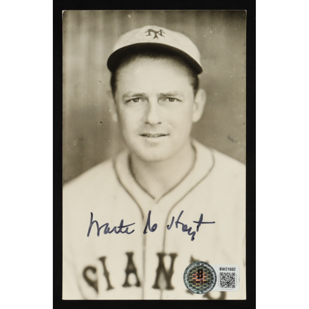 Waite Hoyt Signed Vintage Postcard (Beckett) at PristineAuction.com