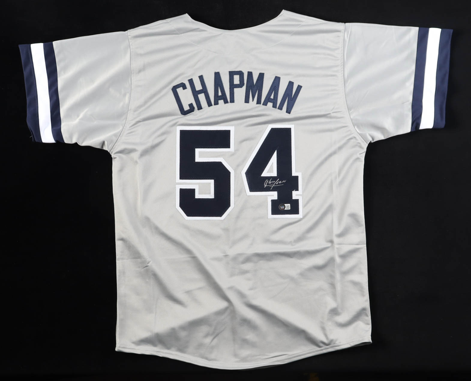 Aroldis Chapman Signed Jersey (Beckett) at PristineAuction.com Aroldis Chapman Signed Jersey (Beckett) at PristineAuction.com