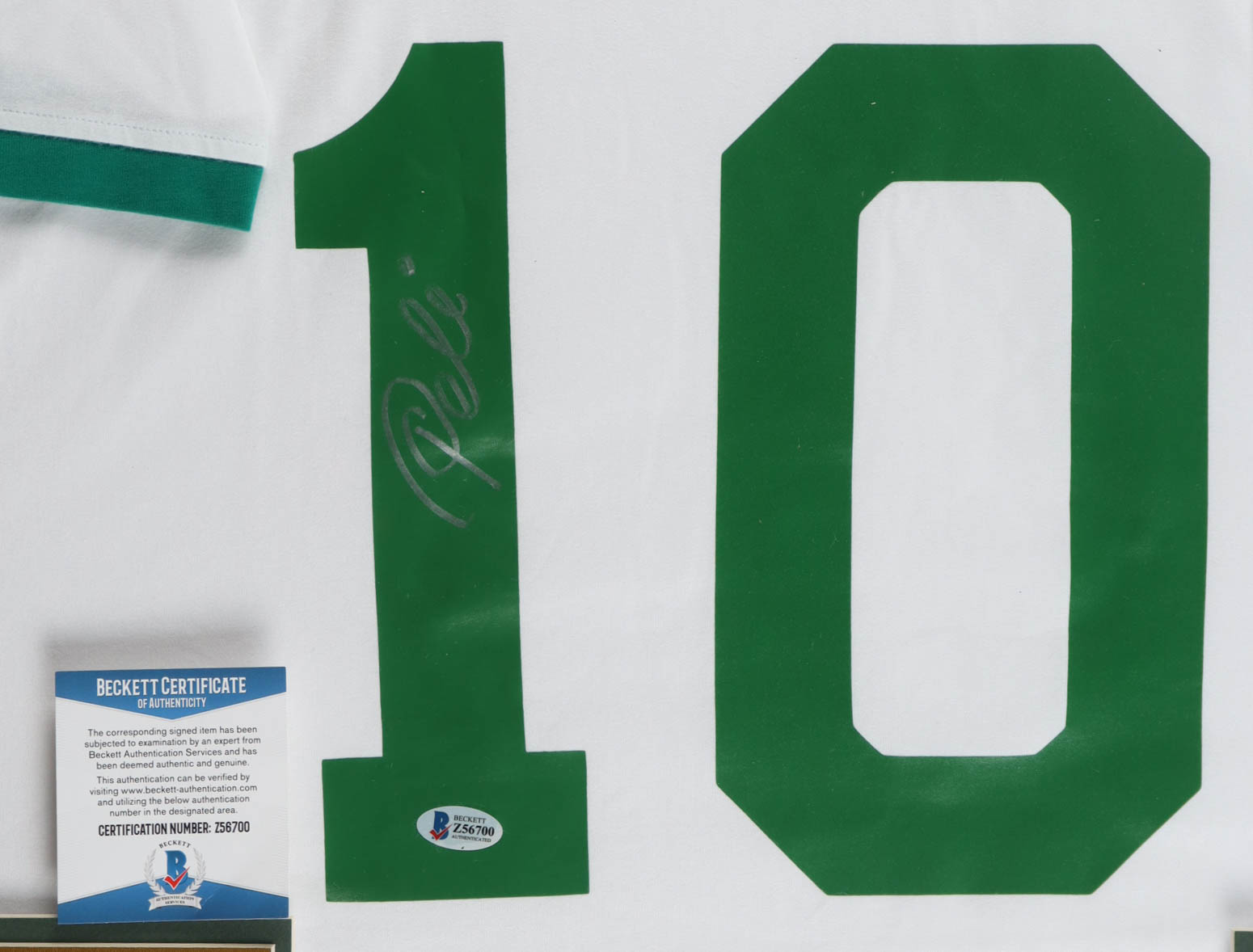 Pele Signed Custom Framed Jersey Display with Trophy Pin & Stat Plaque (Beckett) at PristineAuction.com Pele Signed Custom Framed Jersey Display with Trophy Pin & Stat Plaque (Beckett) at PristineAuction.com