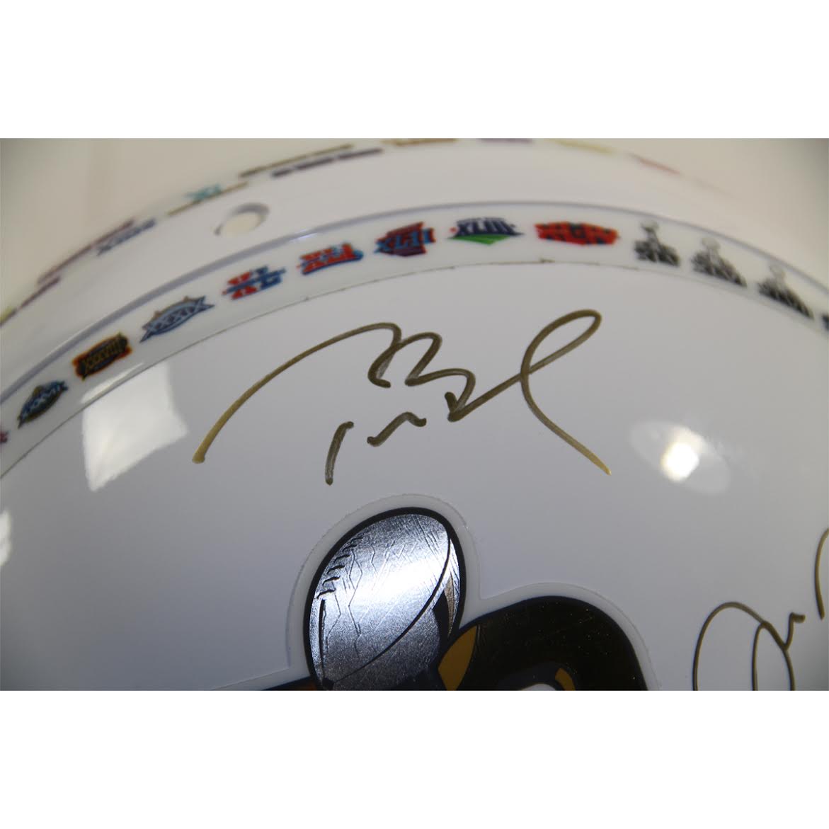 Multi-Signed LE "Super Bowl on The 50" Full-Size Authentic Proline Helmet with (3) Signatures Including Tom Brady, Joe Montana & Terry Bradshaw (Steiner COA) at PristineAuction.com Multi-Signed LE "Super Bowl on The 50" Full-Size Authentic Proline Helmet with (3) Signatures Including Tom Brady, Joe Montana & Terry Bradshaw (Steiner COA) at PristineAuction.com