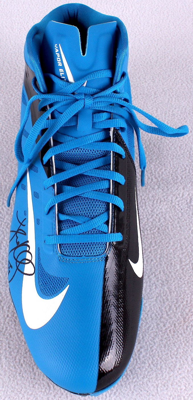 Luke Kuechly Signed Panthers Nike Cleat (JSA Hologram) at PristineAuction.com Luke Kuechly Signed Panthers Nike Cleat (JSA Hologram) at PristineAuction.com