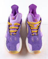 Shai Gilgeous-Alexander Signed Pair Of Converse Basketball Shoes (Beckett) at PristineAuction.com