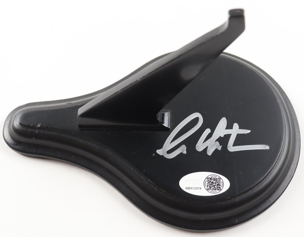 William Shatner Signed "Star Trek" Pewter Stargazer Figurine (JSA) at PristineAuction.com William Shatner Signed "Star Trek" Pewter Stargazer Figurine (JSA) at PristineAuction.com