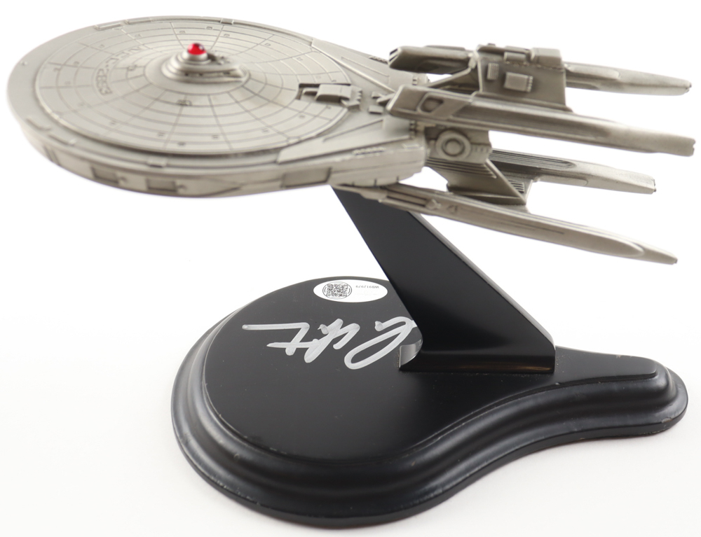 William Shatner Signed "Star Trek" Pewter Stargazer Figurine (JSA) at PristineAuction.com William Shatner Signed "Star Trek" Pewter Stargazer Figurine (JSA) at PristineAuction.com