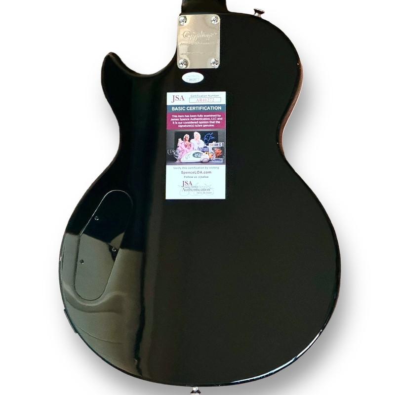 "Metallica" Custom Les Paul Style Guitar Signed By (4) with James Hetfield, Kirk Hammet, Lars Ulrich & Robert Trujillo (JSA) at PristineAuction.com "Metallica" Custom Les Paul Style Guitar Signed By (4) with James Hetfield, Kirk Hammet, Lars Ulrich & Robert Trujillo (JSA) at PristineAuction.com