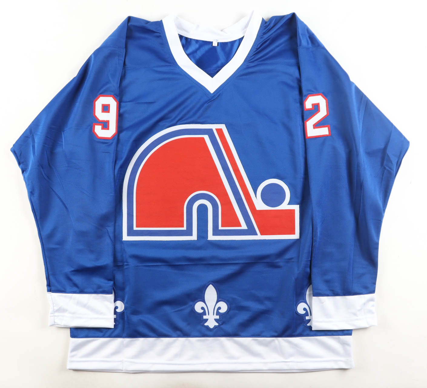 Gabriel Landeskog Signed Jersey (Beckett) at PristineAuction.com Gabriel Landeskog Signed Jersey (Beckett) at PristineAuction.com