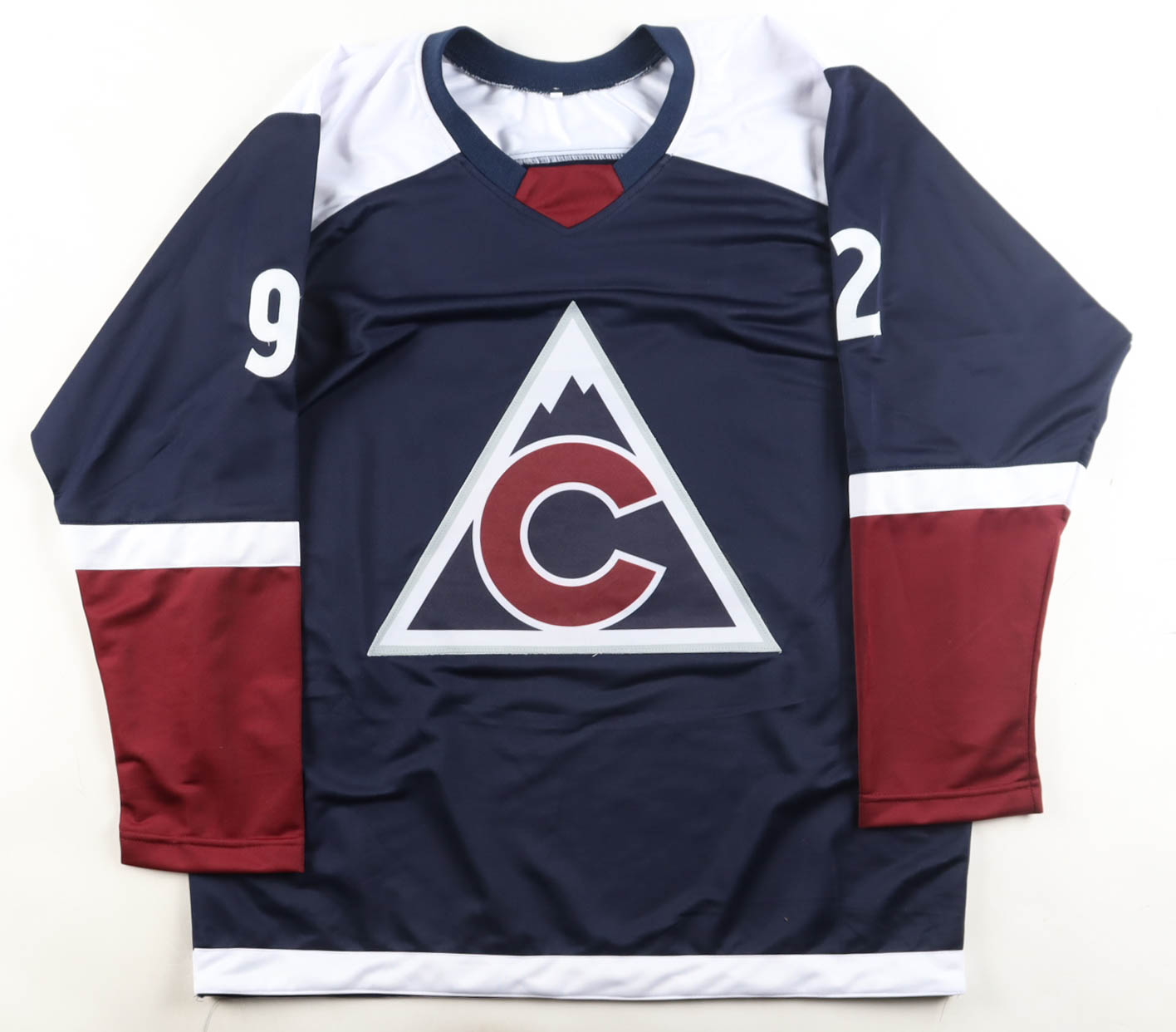 Gabriel Landeskog Signed Jersey (Beckett) at PristineAuction.com Gabriel Landeskog Signed Jersey (Beckett) at PristineAuction.com