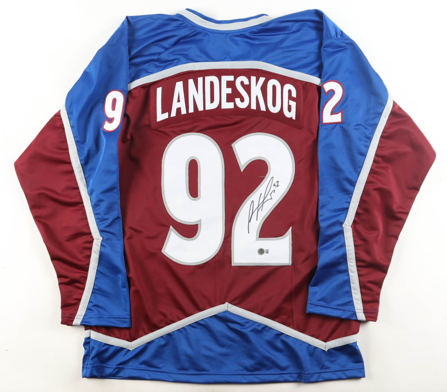 Gabriel Landeskog Signed Jersey (Beckett) at PristineAuction.com Gabriel Landeskog Signed Jersey (Beckett) at PristineAuction.com
