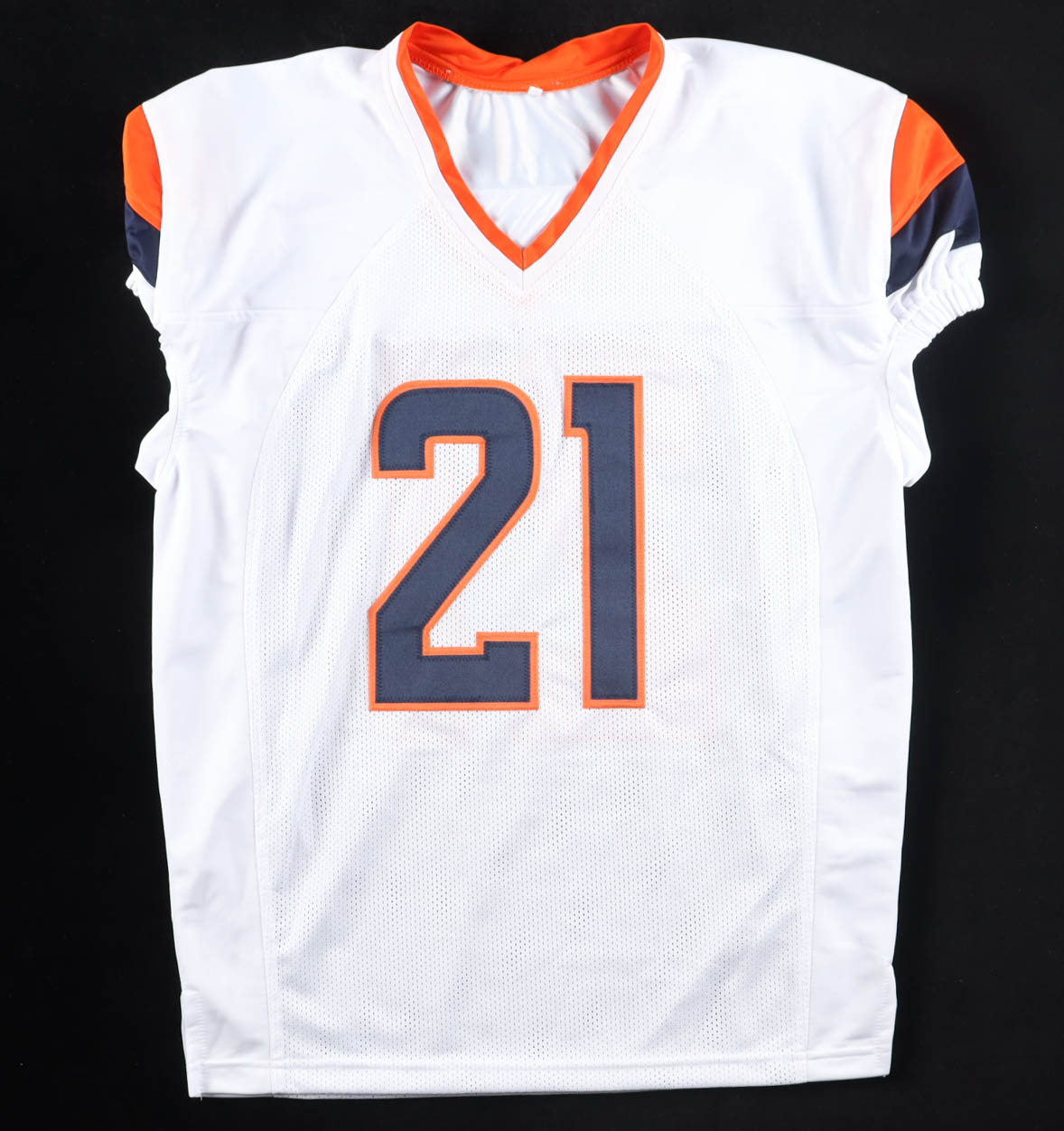 Riley Moss Signed Jersey (Beckett) at PristineAuction.com Riley Moss Signed Jersey (Beckett) at PristineAuction.com