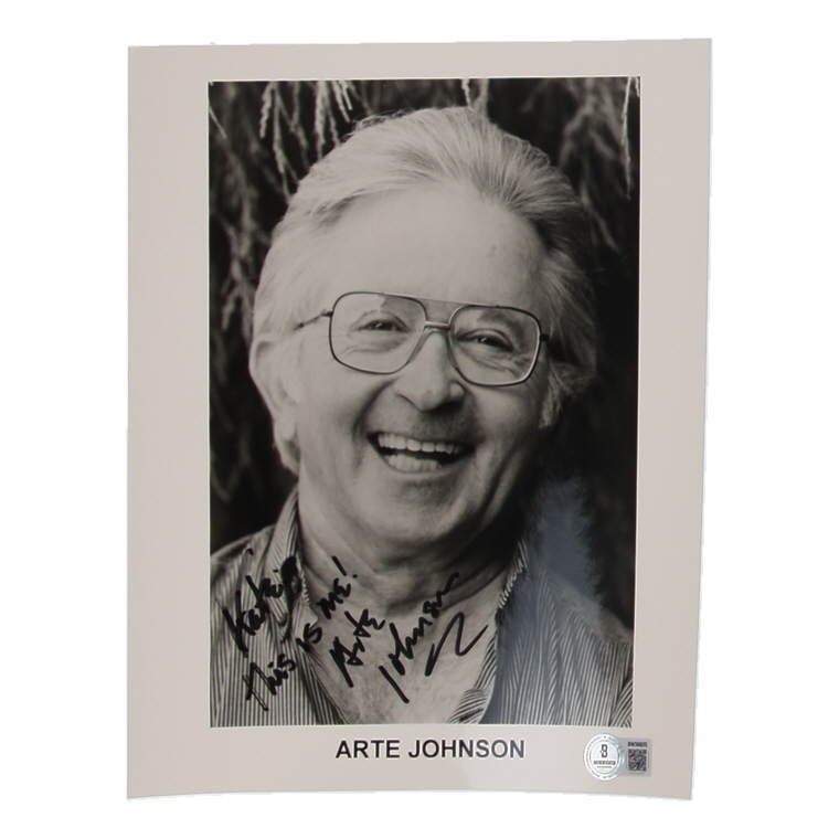 Arte Johnson Signed 8x10 Photo Inscribed "This Is Me!" (Beckett) at PristineAuction.com Arte Johnson Signed 8x10 Photo Inscribed "This Is Me!" (Beckett) at PristineAuction.com