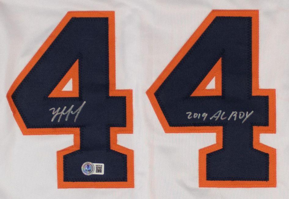 Yordan Alvarez Signed Jersey Inscribed "2019 AL ROY" (Beckett) at PristineAuction.com Yordan Alvarez Signed Jersey Inscribed "2019 AL ROY" (Beckett) at PristineAuction.com