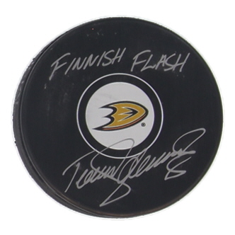 Teemu Selanne Signed Ducks Logo Hockey Puck Inscribed "Finnish Flash" (JSA) at PristineAuction.com Teemu Selanne Signed Ducks Logo Hockey Puck Inscribed "Finnish Flash" (JSA) at PristineAuction.com