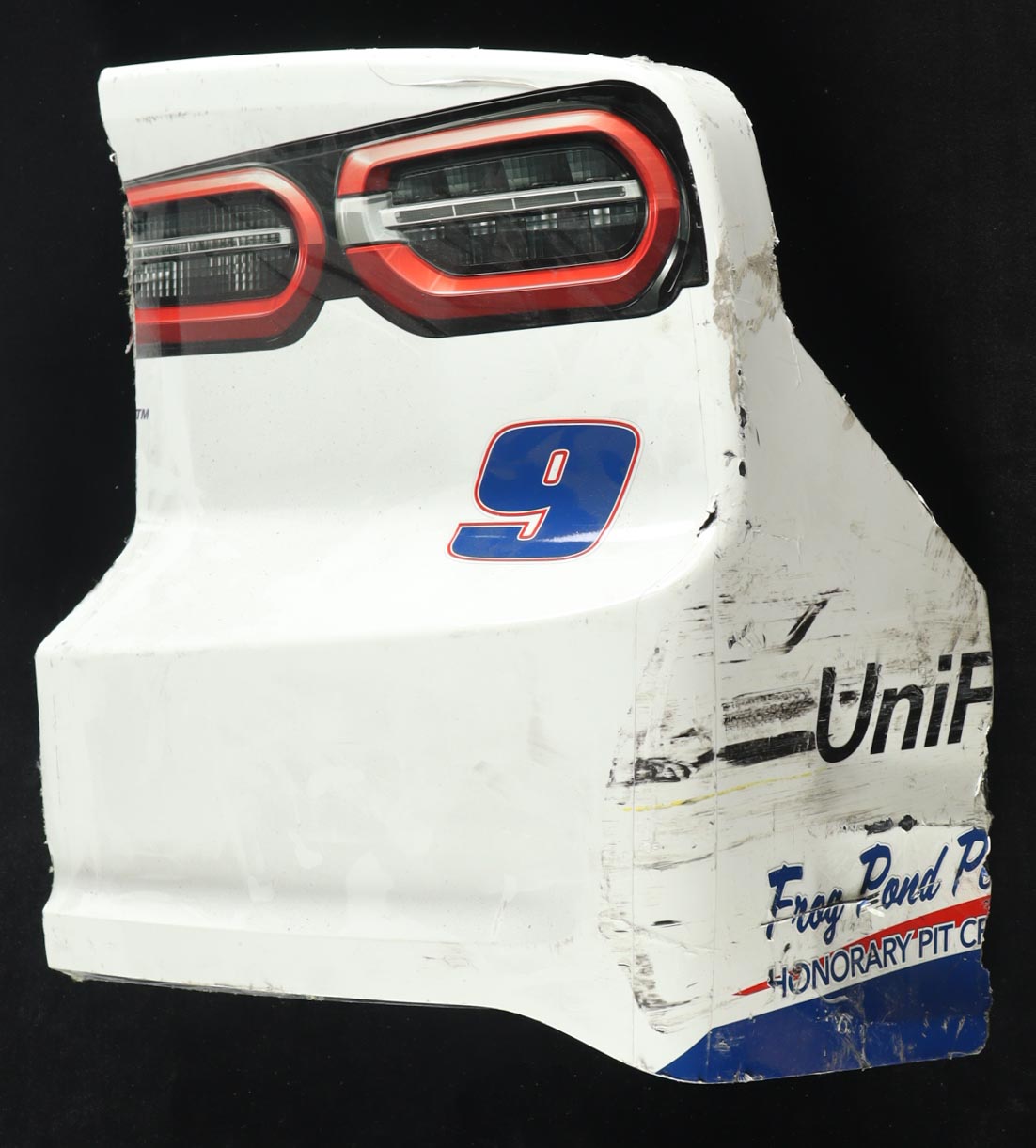Chase Elliott Race-Used 2023 Charlottw #9 NAPA Auto Parts Patriotic Right Bumper Car Piece (Hendrick Motorsports) at PristineAuction.com Chase Elliott Race-Used 2023 Charlottw #9 NAPA Auto Parts Patriotic Right Bumper Car Piece (Hendrick Motorsports) at PristineAuction.com