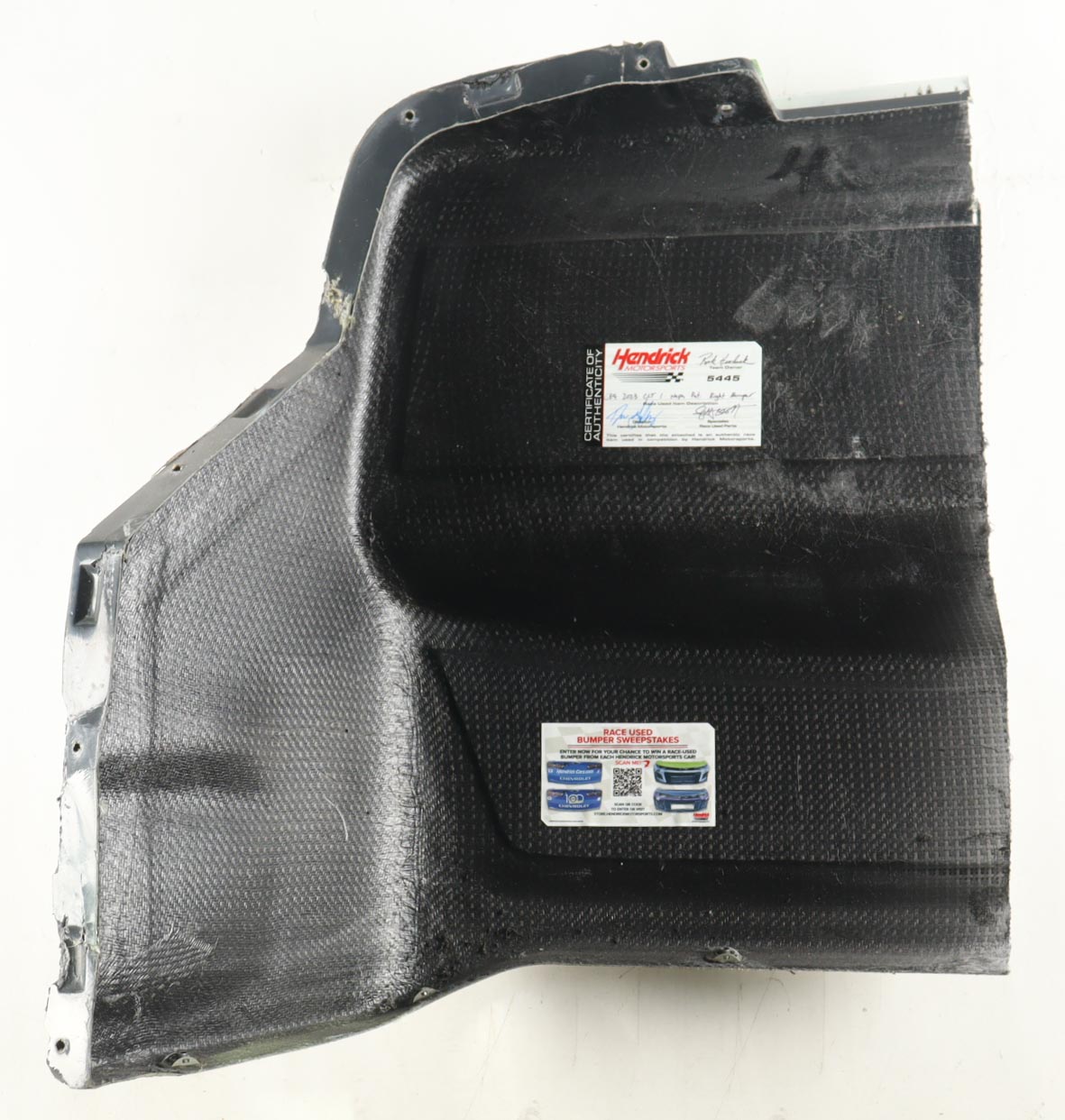 Chase Elliott Race-Used 2023 Charlottw #9 NAPA Auto Parts Patriotic Right Bumper Car Piece (Hendrick Motorsports) at PristineAuction.com Chase Elliott Race-Used 2023 Charlottw #9 NAPA Auto Parts Patriotic Right Bumper Car Piece (Hendrick Motorsports) at PristineAuction.com