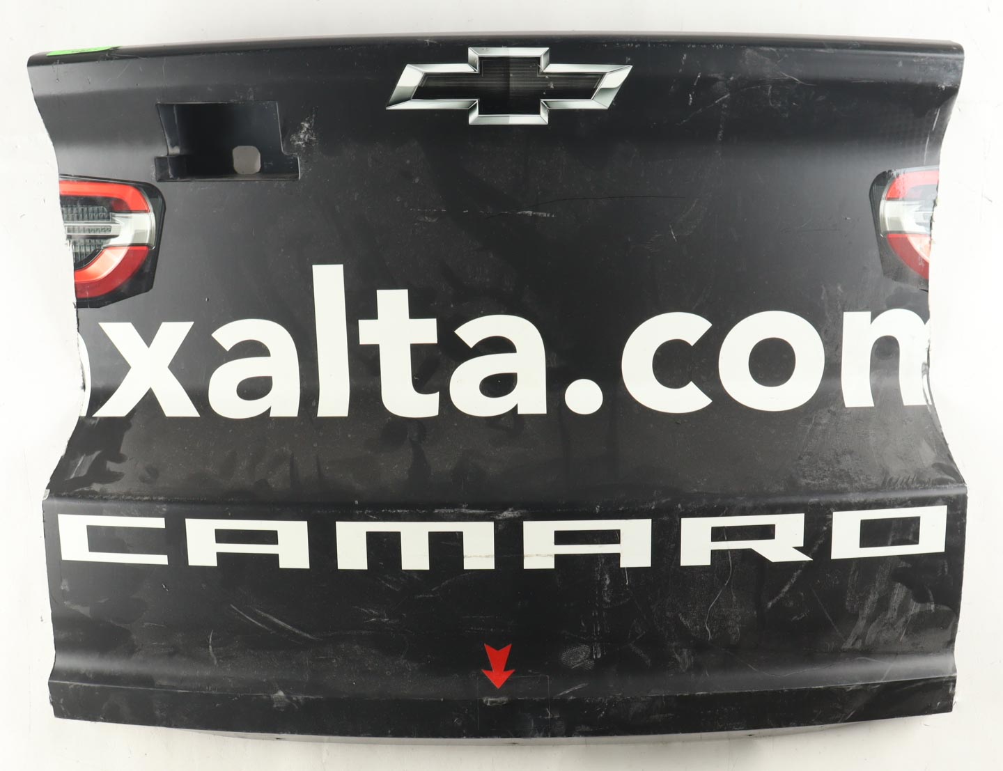 William Byron Race-Used 2023 Las Vegas Motor Speedway #24 Axalta Partial Bumper Car Piece (Hendrick Motorsports) at PristineAuction.com William Byron Race-Used 2023 Las Vegas Motor Speedway #24 Axalta Partial Bumper Car Piece (Hendrick Motorsports) at PristineAuction.com