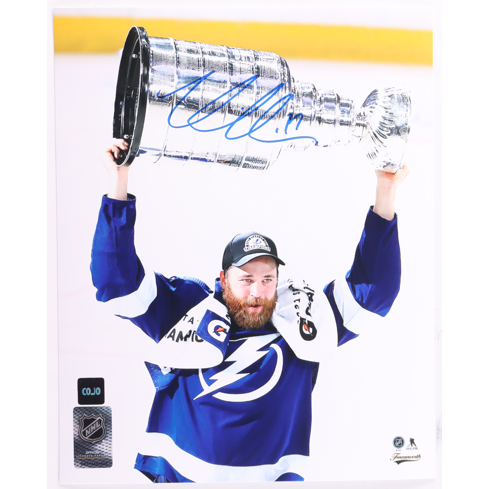 Victor Hedman Signed Lightning 8x10 Photo (COJO) at PristineAuction.com