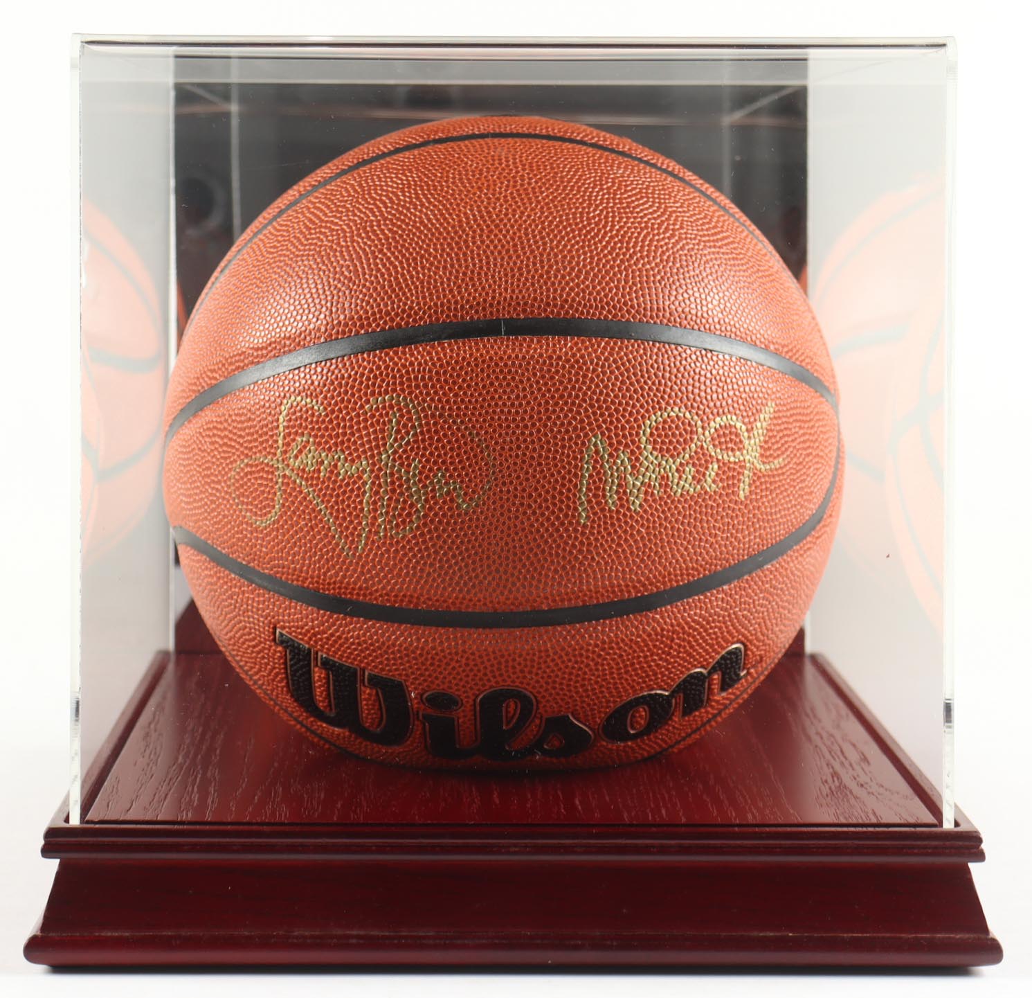 Larry Bird & Magic Johnson Signed NBA Basketball with Display Case (Beckett & PSA) at PristineAuction.com Larry Bird & Magic Johnson Signed NBA Basketball with Display Case (Beckett & PSA) at PristineAuction.com