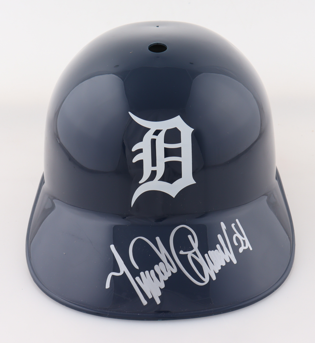 Miguel Cabrera Signed Tigers Full-Size Batting Helmet (Schwartz) at PristineAuction.com Miguel Cabrera Signed Tigers Full-Size Batting Helmet (Schwartz) at PristineAuction.com