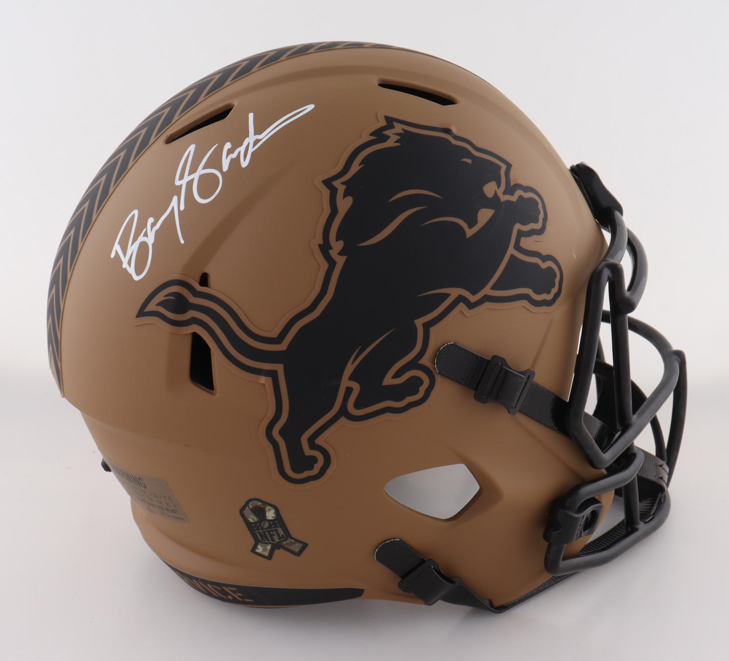 Barry Sanders Signed Lions Full-Size 2023 Salute to Service Alternate Speed Helmet (Schwartz) at PristineAuction.com Barry Sanders Signed Lions Full-Size 2023 Salute to Service Alternate Speed Helmet (Schwartz) at PristineAuction.com