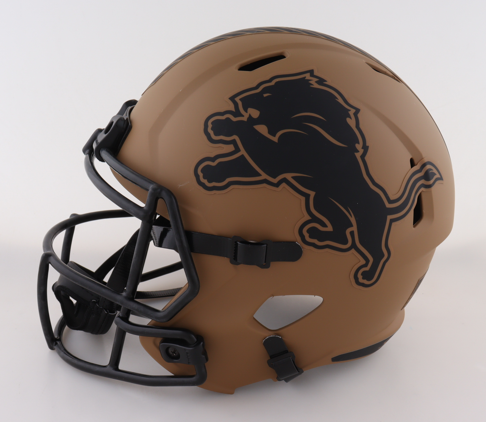 Barry Sanders Signed Lions Full-Size 2023 Salute to Service Alternate Speed Helmet (Schwartz) at PristineAuction.com Barry Sanders Signed Lions Full-Size 2023 Salute to Service Alternate Speed Helmet (Schwartz) at PristineAuction.com