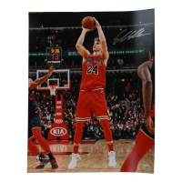 Lauri Markkanen Signed Bulls 16x20 Photo (Fanatics) at PristineAuction.com
