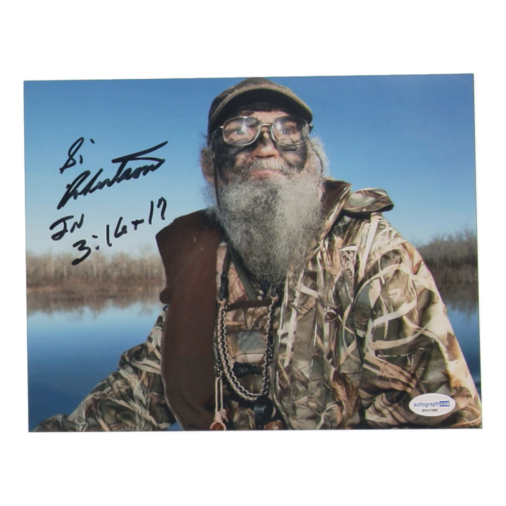 Si Robertson Signed "Duck Dynasty" 8x10 Photo (AutographCOA) at PristineAuction.com