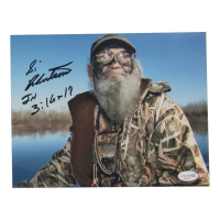 Si Robertson Signed "Duck Dynasty" 8x10 Photo (AutographCOA) at PristineAuction.com