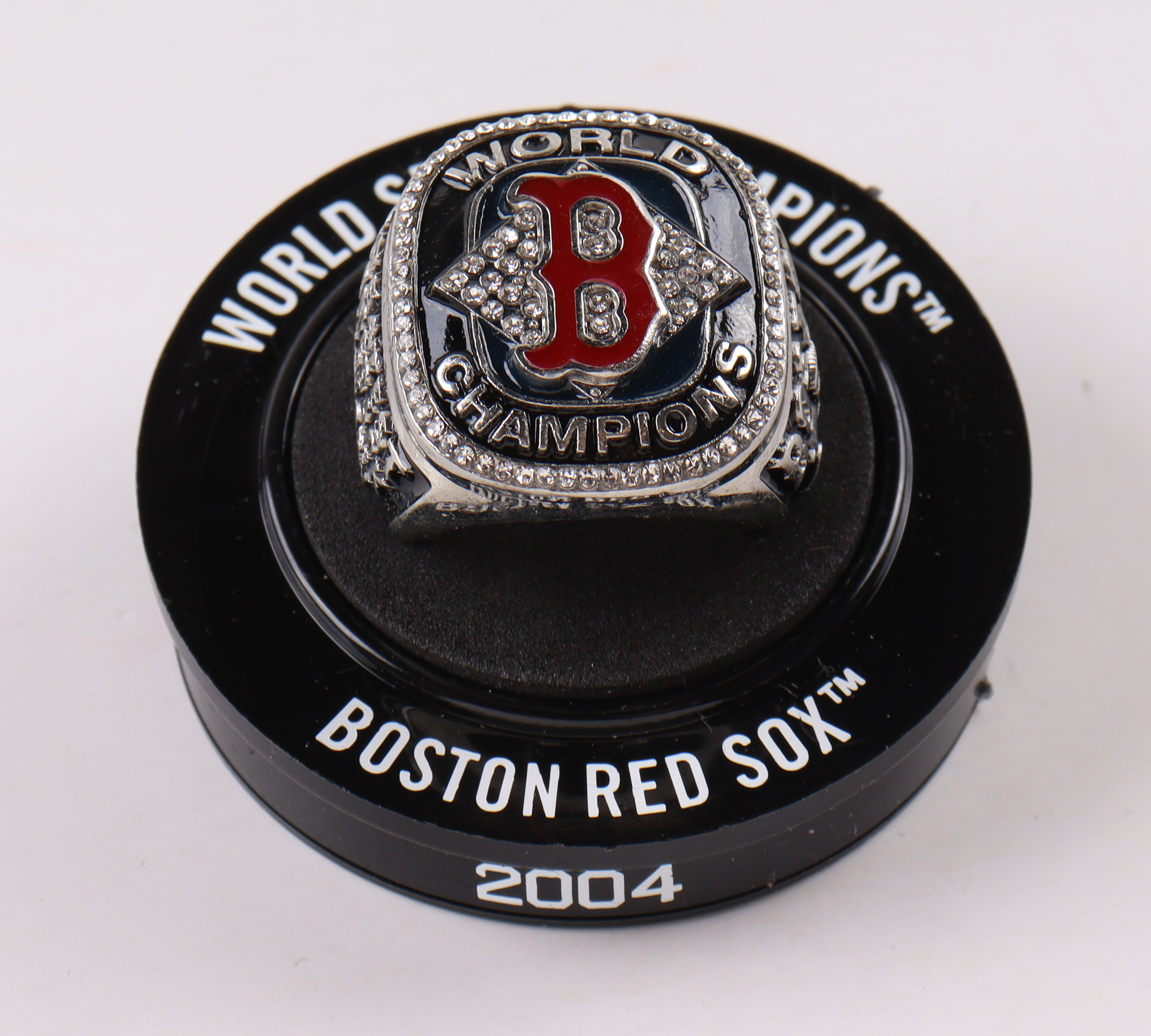 2004 Red Sox Commemorative World Series MLB Replica Championship Ring at PristineAuction.com 2004 Red Sox Commemorative World Series MLB Replica Championship Ring at PristineAuction.com