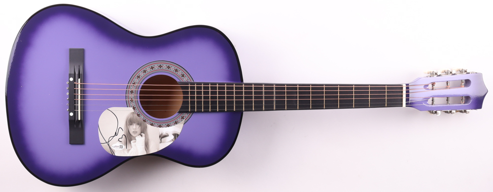 Taylor Swift Guitar with Signed Custom Insert Pickguard (JSA) at PristineAuction.com Taylor Swift Guitar with Signed Custom Insert Pickguard (JSA) at PristineAuction.com