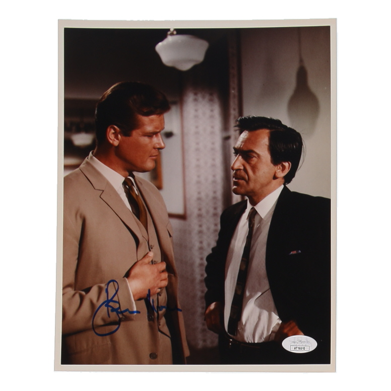 Roger Moore Signed "The Saint" 8x10 Photo (JSA) at PristineAuction.com Roger Moore Signed "The Saint" 8x10 Photo (JSA) at PristineAuction.com