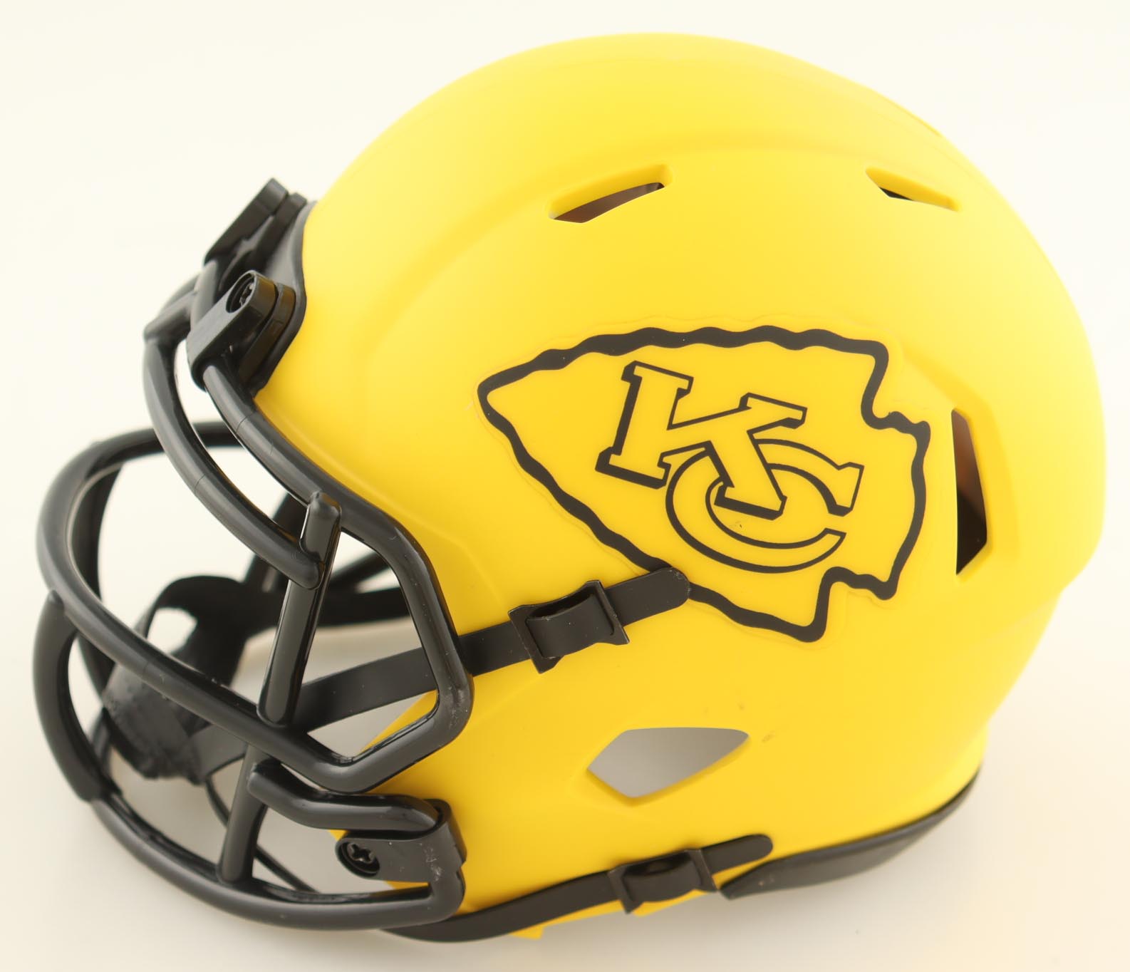 Xavier Worthy Signed Chiefs Rave Alternate Speed Mini Helmet (Fanatics) at PristineAuction.com Xavier Worthy Signed Chiefs Rave Alternate Speed Mini Helmet (Fanatics) at PristineAuction.com