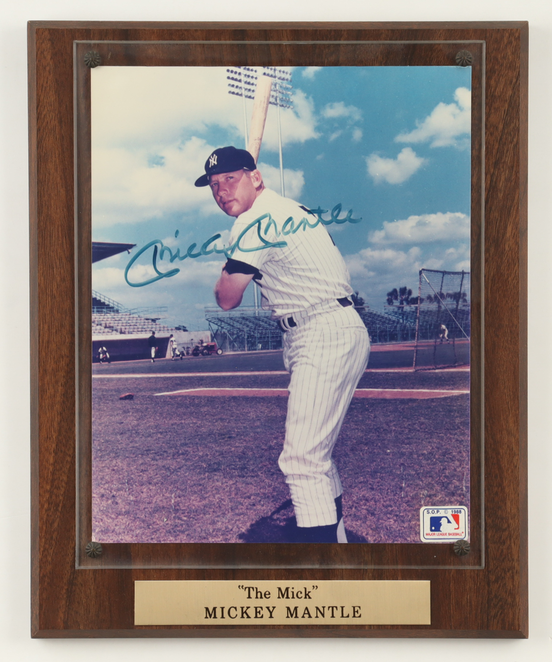Mickey Mantle Signed Yankees Custom Photo Plaque Display (JSA) at PristineAuction.com Mickey Mantle Signed Yankees Custom Photo Plaque Display (JSA) at PristineAuction.com