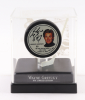 Wayne Gretzky Signed LE Kings "All-Time Scoring Record" Image Hockey Puck With Display Case (JSA) at PristineAuction.com