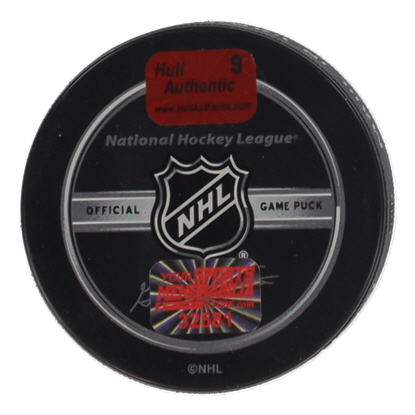 Bobby Hull Signed 9/21 Blackhawks Logo Hockey Puck Inscribed "HOF 1993" (Hull) at PristineAuction.com Bobby Hull Signed 9/21 Blackhawks Logo Hockey Puck Inscribed "HOF 1993" (Hull) at PristineAuction.com