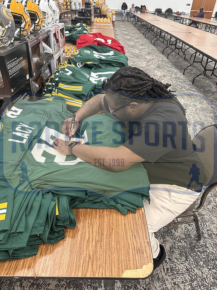 Eddie Lacy Signed Jersey Inscribed "2013 OROY" (Radtke) at PristineAuction.com Eddie Lacy Signed Jersey Inscribed "2013 OROY" (Radtke) at PristineAuction.com