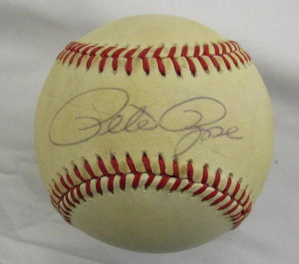 Pete Rose Signed ONL Baseball (JSA) at PristineAuction.com Pete Rose Signed ONL Baseball (JSA) at PristineAuction.com