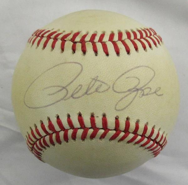 Pete Rose Signed ONL Baseball (JSA) at PristineAuction.com Pete Rose Signed ONL Baseball (JSA) at PristineAuction.com