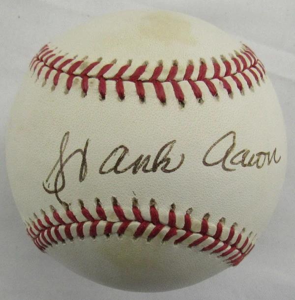 Hank Aaron Signed ONL Baseball (PSA) at PristineAuction.com Hank Aaron Signed ONL Baseball (PSA) at PristineAuction.com