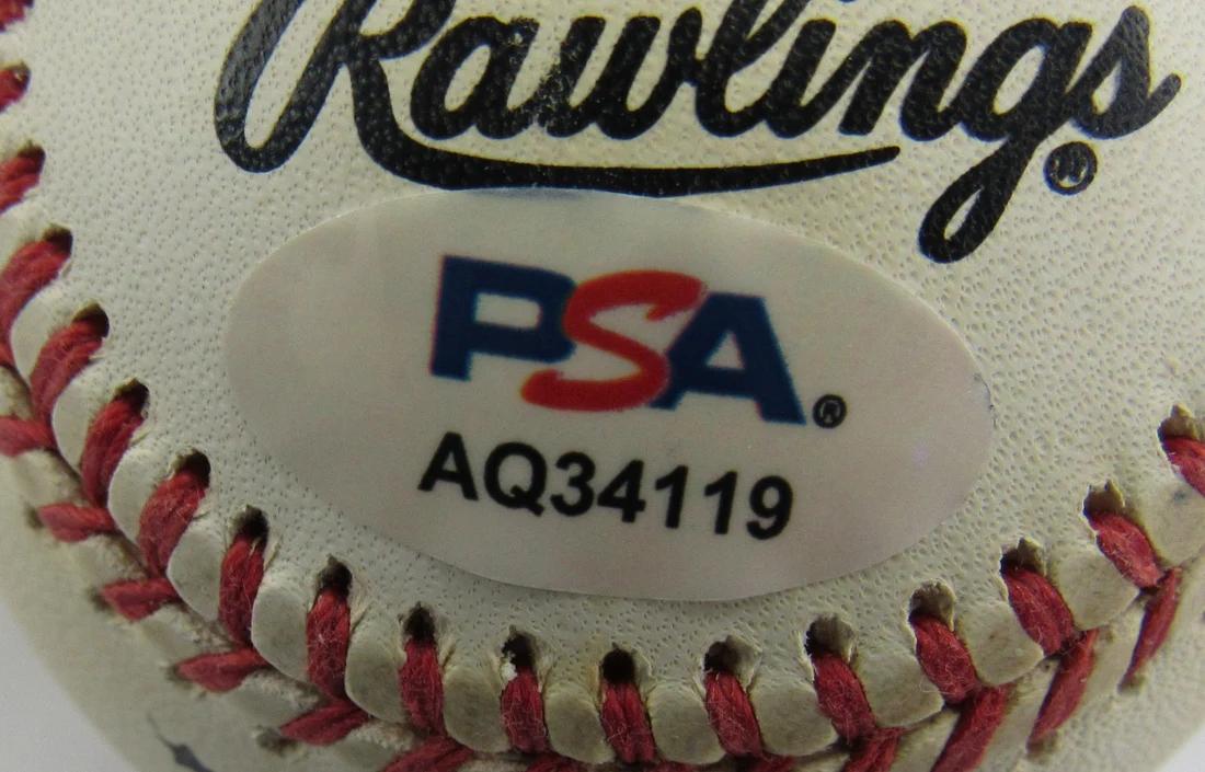 Hank Aaron Signed ONL Baseball (PSA) at PristineAuction.com Hank Aaron Signed ONL Baseball (PSA) at PristineAuction.com