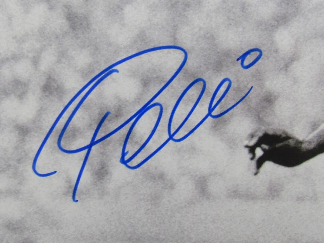 Pele Signed 8x10 Photo (Beckett) at PristineAuction.com Pele Signed 8x10 Photo (Beckett) at PristineAuction.com