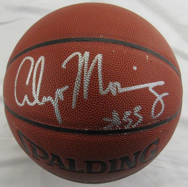 Alonzo Mourning Signed NBA Basketball (JSA) at PristineAuction.com Alonzo Mourning Signed NBA Basketball (JSA) at PristineAuction.com