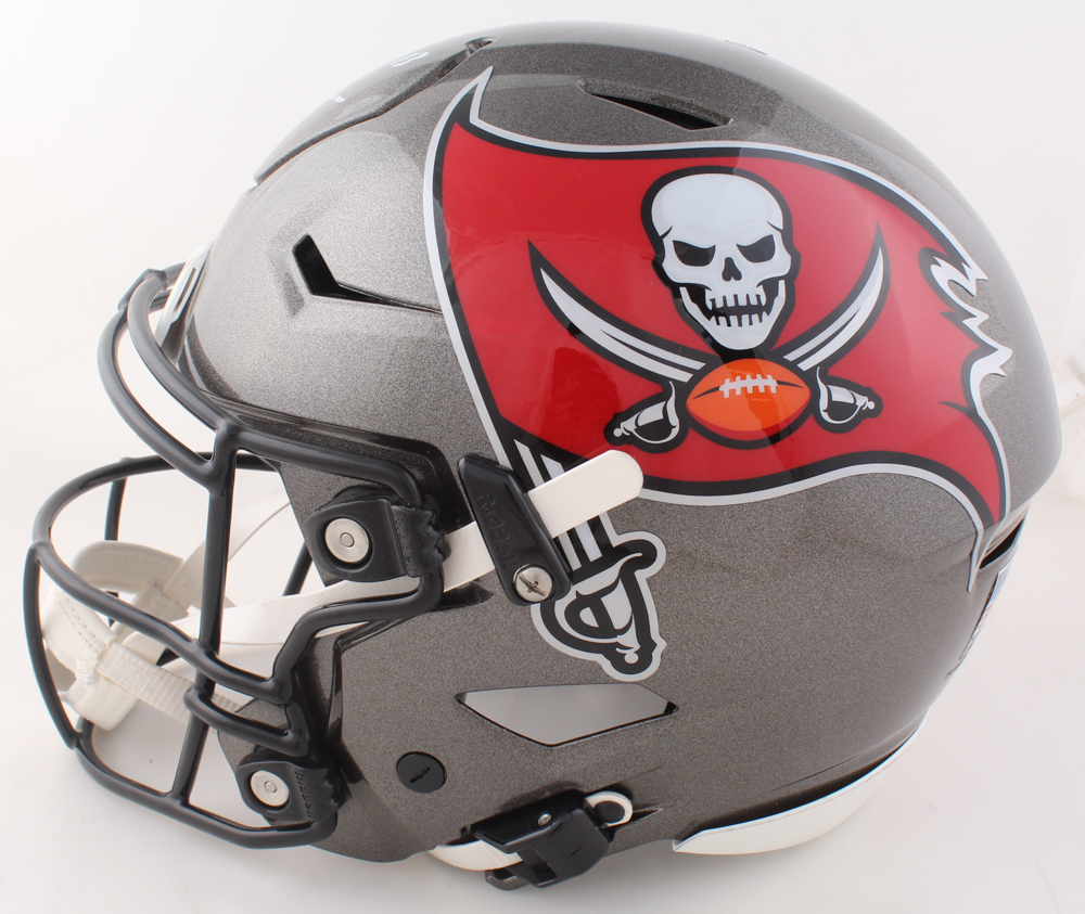 Mike Evans Signed Buccaneers Full-Size Authentic On-Field Speedflex Helmet (Fanatics) at PristineAuction.com Mike Evans Signed Buccaneers Full-Size Authentic On-Field Speedflex Helmet (Fanatics) at PristineAuction.com