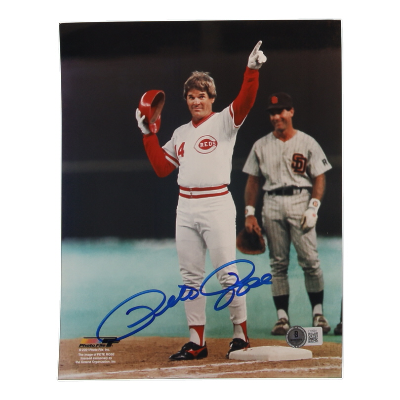 Pete Rose Signed Reds 8x10 Photo (Beckett) at PristineAuction.com Pete Rose Signed Reds 8x10 Photo (Beckett) at PristineAuction.com