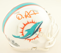 De'Von Achane Signed Dolphins Speed Mini Helmet (Beckett) at PristineAuction.com