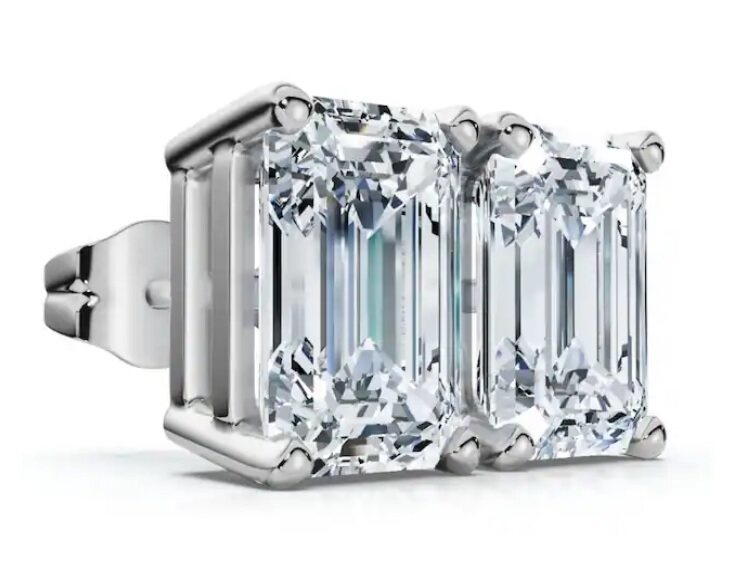 NEW! 0.91 CTW Lab-Grown Diamonds Earrings E-F, VVS2 | Estimated Retail Value: $5,495 (IGI) at PristineAuction.com NEW! 0.91 CTW Lab-Grown Diamonds Earrings E-F, VVS2 | Estimated Retail Value: $5,495 (IGI) at PristineAuction.com