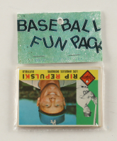 1960 Topps Baseball Card Fun Pack with (10) Cards at PristineAuction.com