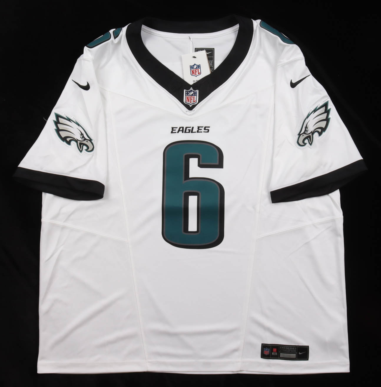 DeVonta Smith Signed Eagles Nike Authentic Jersey (Fanatics) at PristineAuction.com DeVonta Smith Signed Eagles Nike Authentic Jersey (Fanatics) at PristineAuction.com