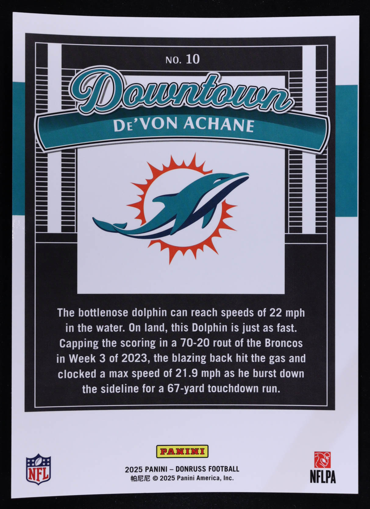 De'Von Achane 2025 Donruss Downtown! Oversize #10 at PristineAuction.com De'Von Achane 2025 Donruss Downtown! Oversize #10 at PristineAuction.com