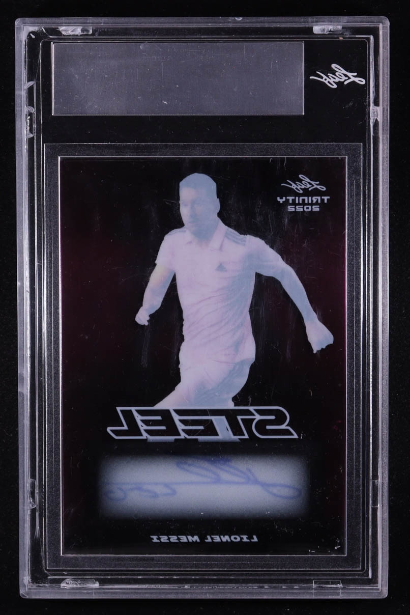 Lionel Messi 2022 Leaf Trinity Soccer Trinity Steel Autograph Clear Pink Pre-Production Proof #NNO #1/1 (Leaf) at PristineAuction.com Lionel Messi 2022 Leaf Trinity Soccer Trinity Steel Autograph Clear Pink Pre-Production Proof #NNO #1/1 (Leaf) at PristineAuction.com