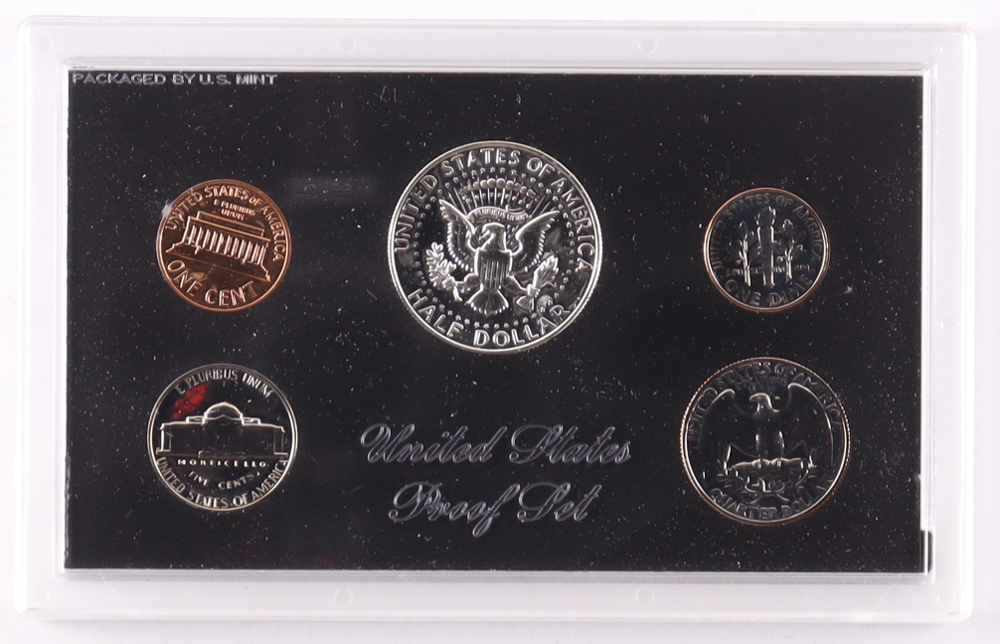1968 United States Mint Proof Set of (5) Coins at PristineAuction.com 1968 United States Mint Proof Set of (5) Coins at PristineAuction.com